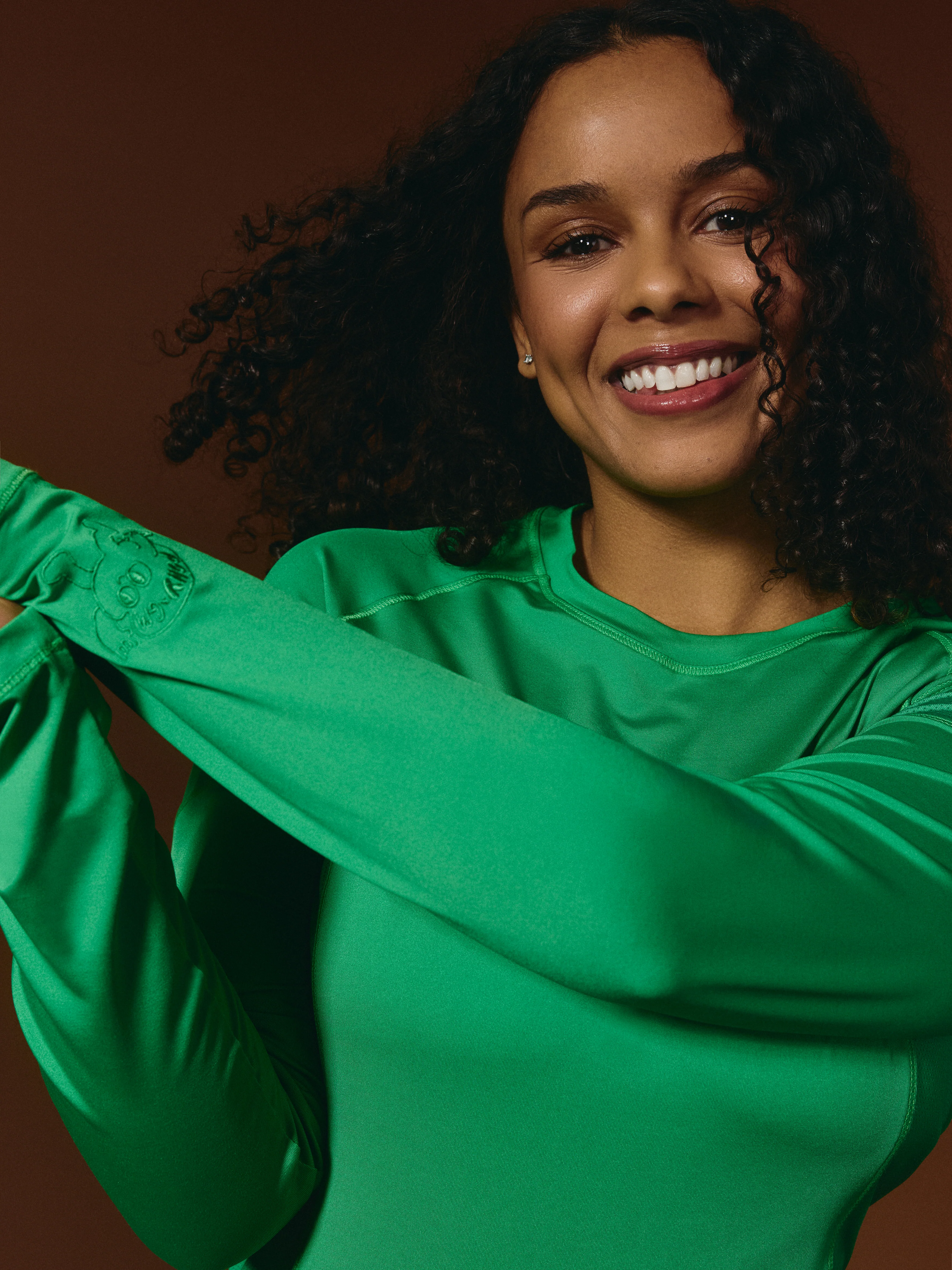 G-M x Pony - Chandail Underscrub Ultra-Performant - Green - ''Care Club'' - Manches Longues Pour Femme - Image 3