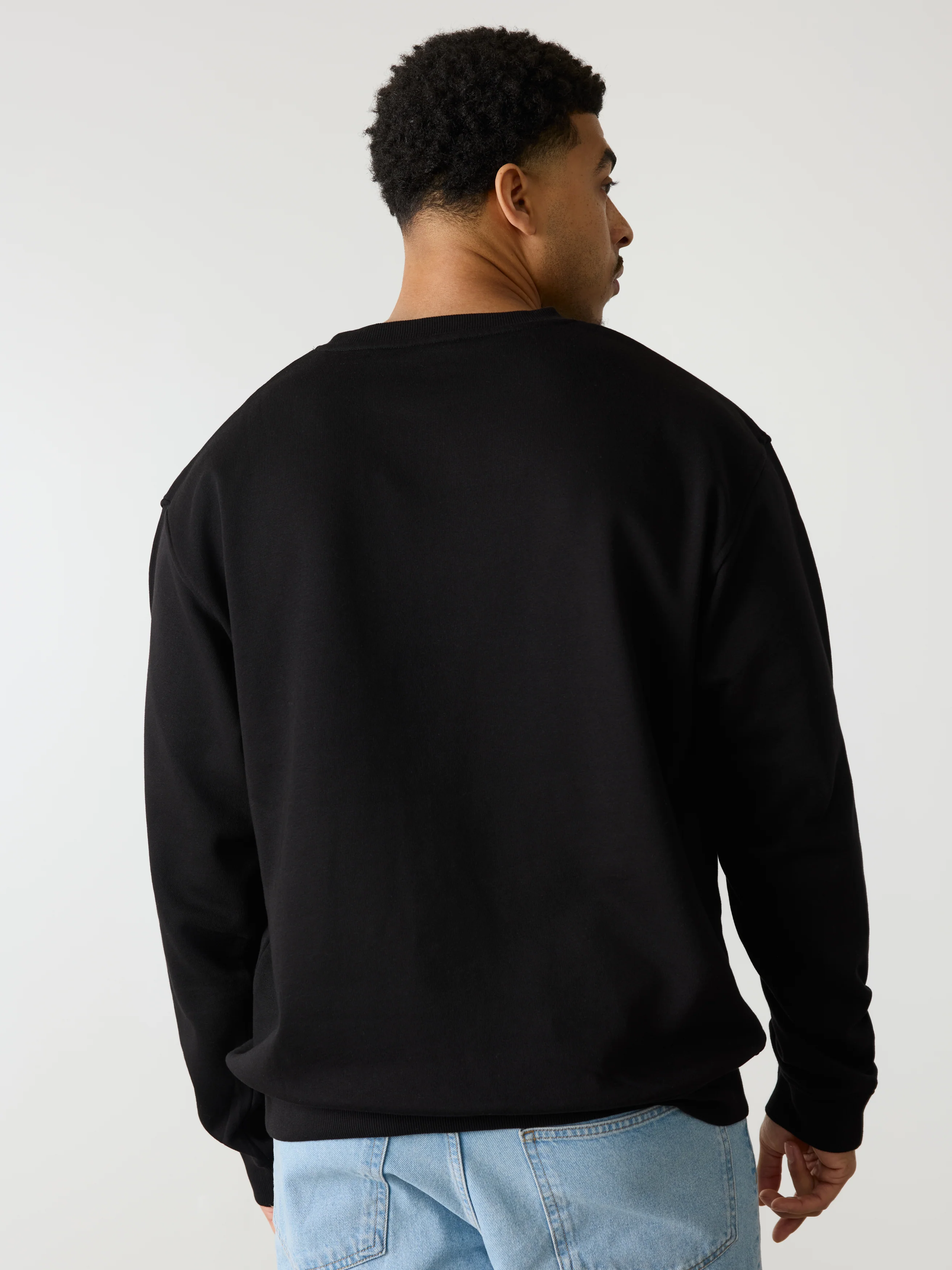 Essentials - Crewneck Black - Image 6
