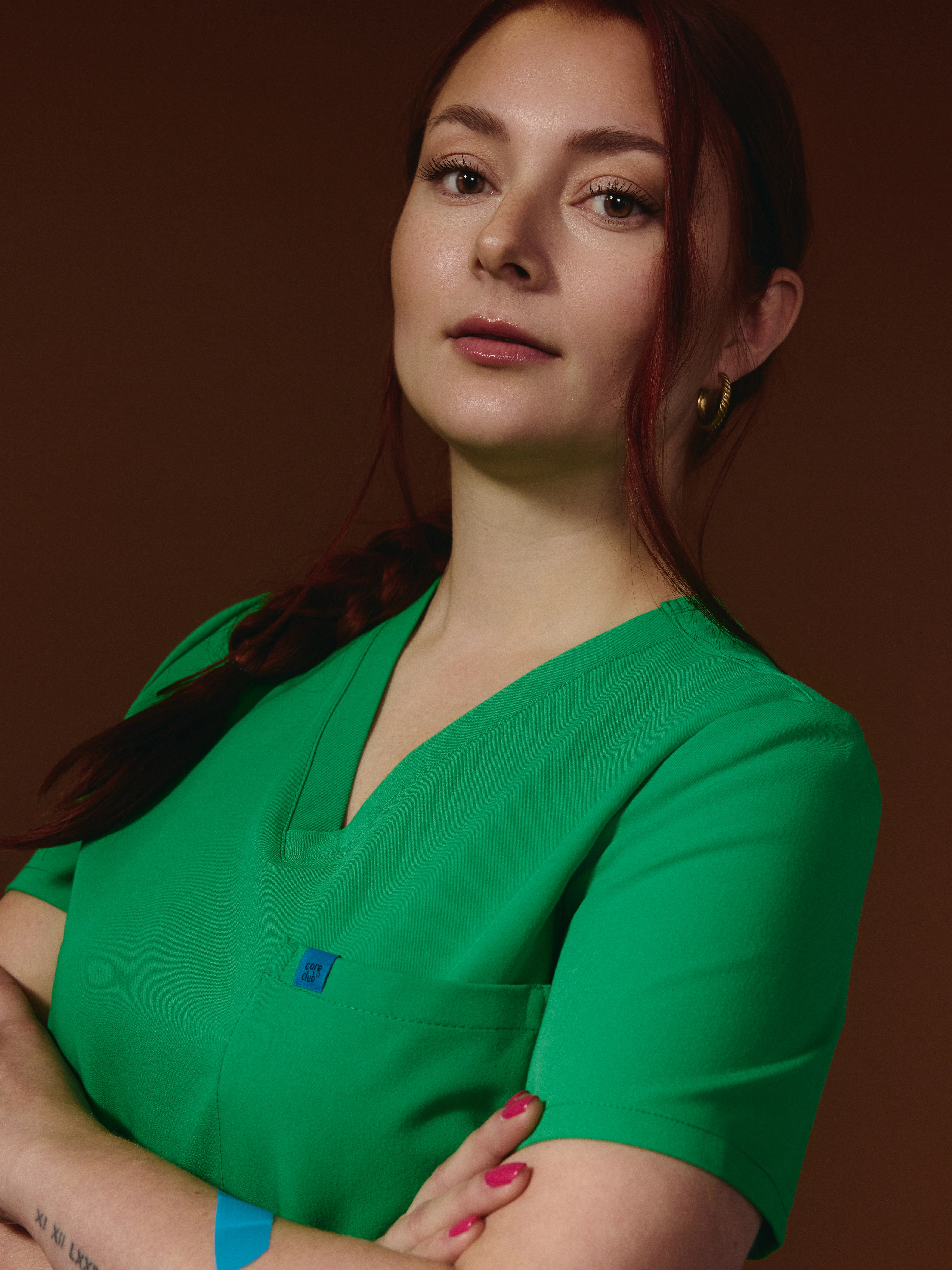 GABRIELLE RE-GARDE™ - G-M x PONY GREEN - One Pocket Scrub Top - SILVADUR™ - Image 2