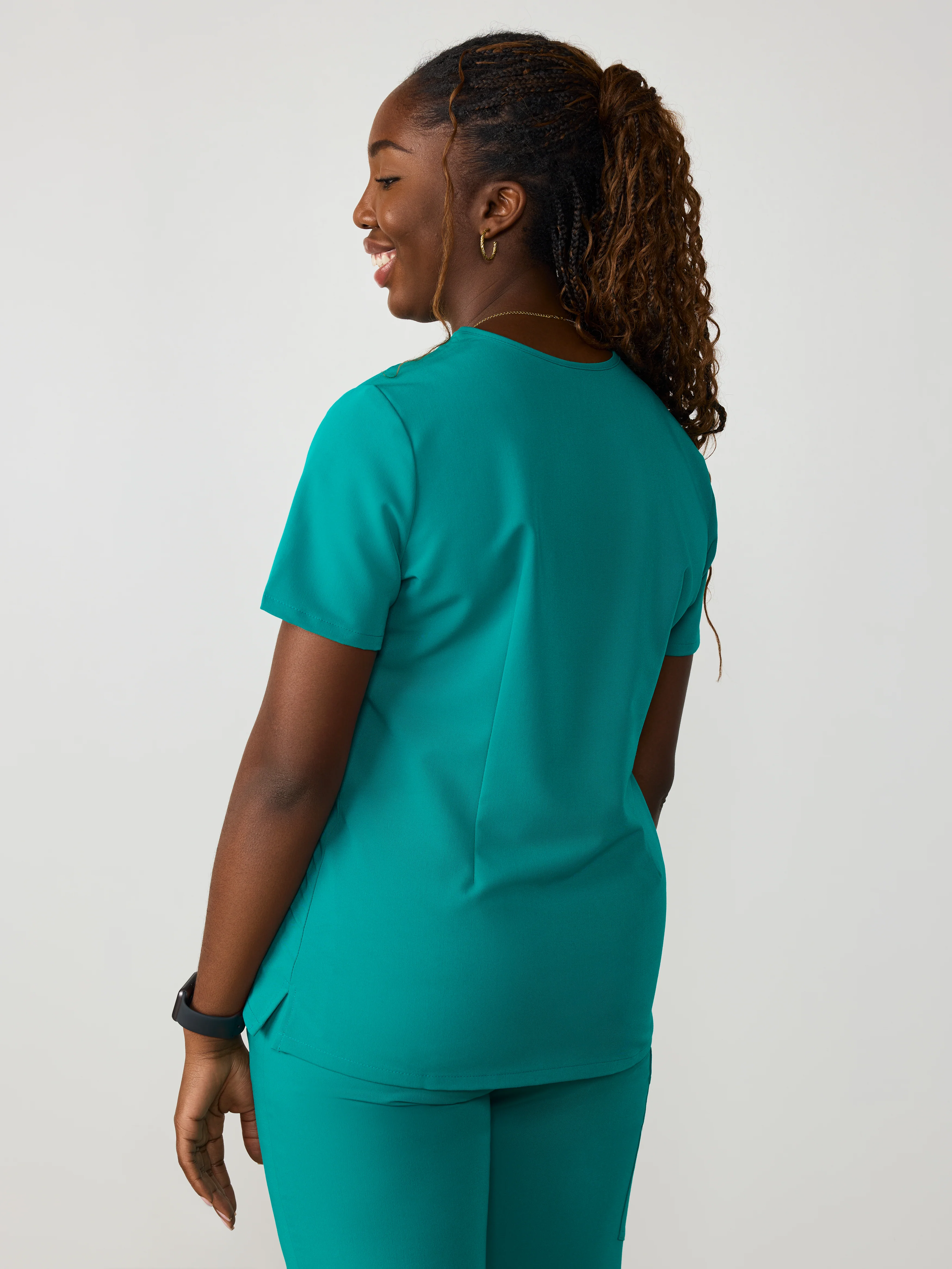 GABRIELLE RE-GARDE™ - ARCTIC MINT - One Pocket Scrub Top - SILVADUR™ - Image 3