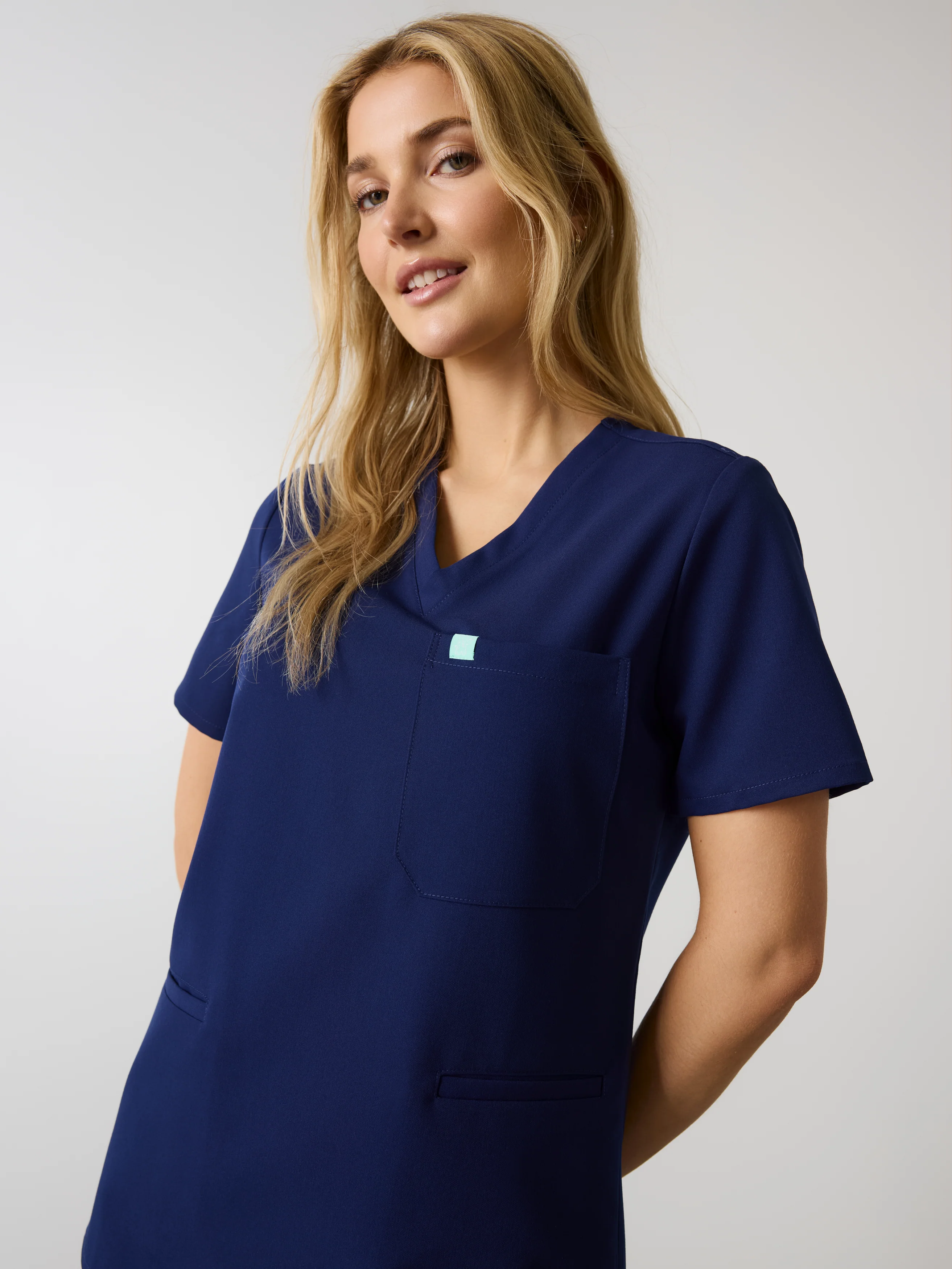 LIV RE-GARDE™ - MODERN NAVY - Three Pockets Scrub Top - SILVADUR™ - Image 2