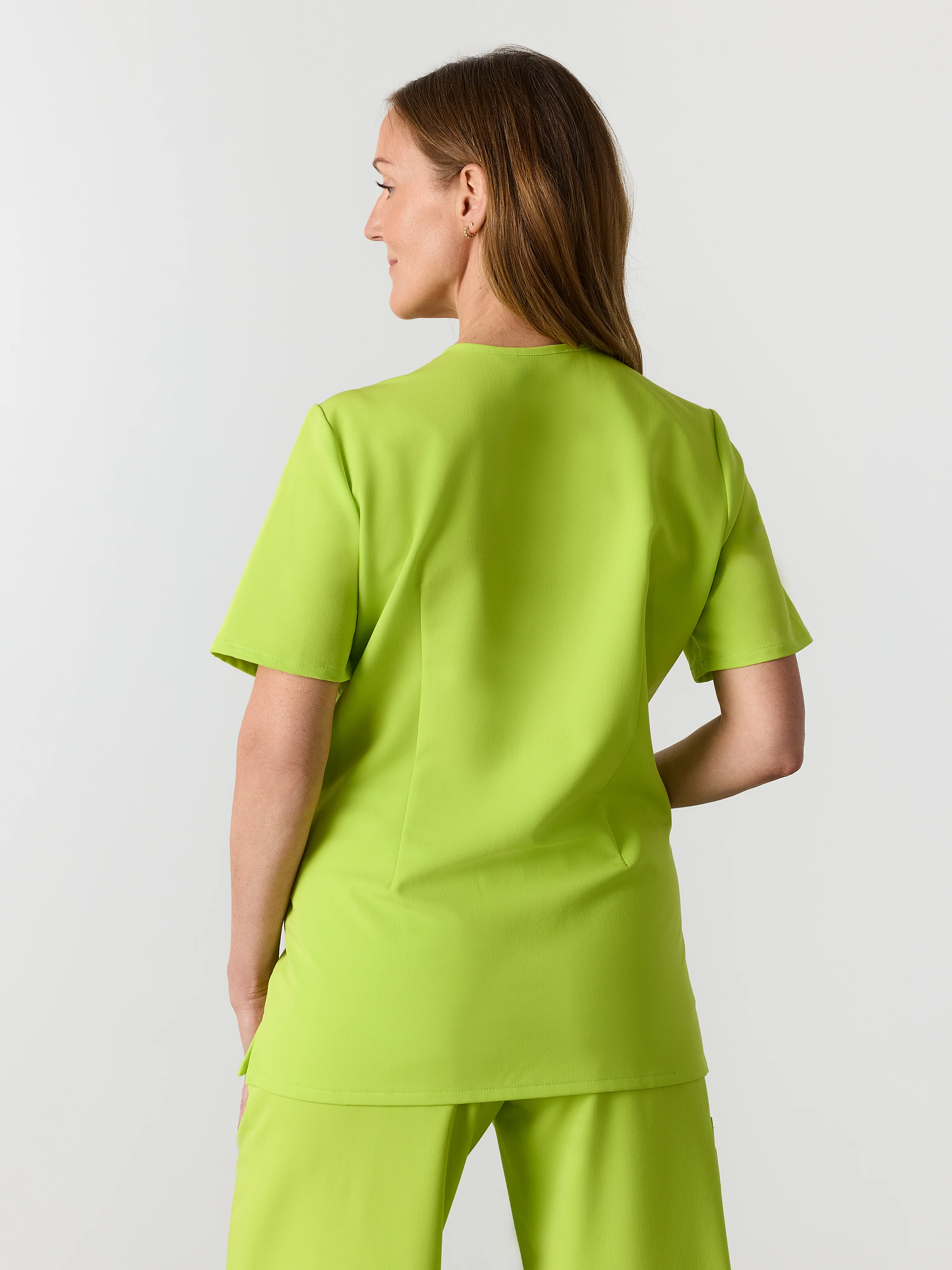 LIV RE-GARDEâ„¢ - LIME - Three Pockets Scrub Top - SILVADURâ„¢ - Image 3