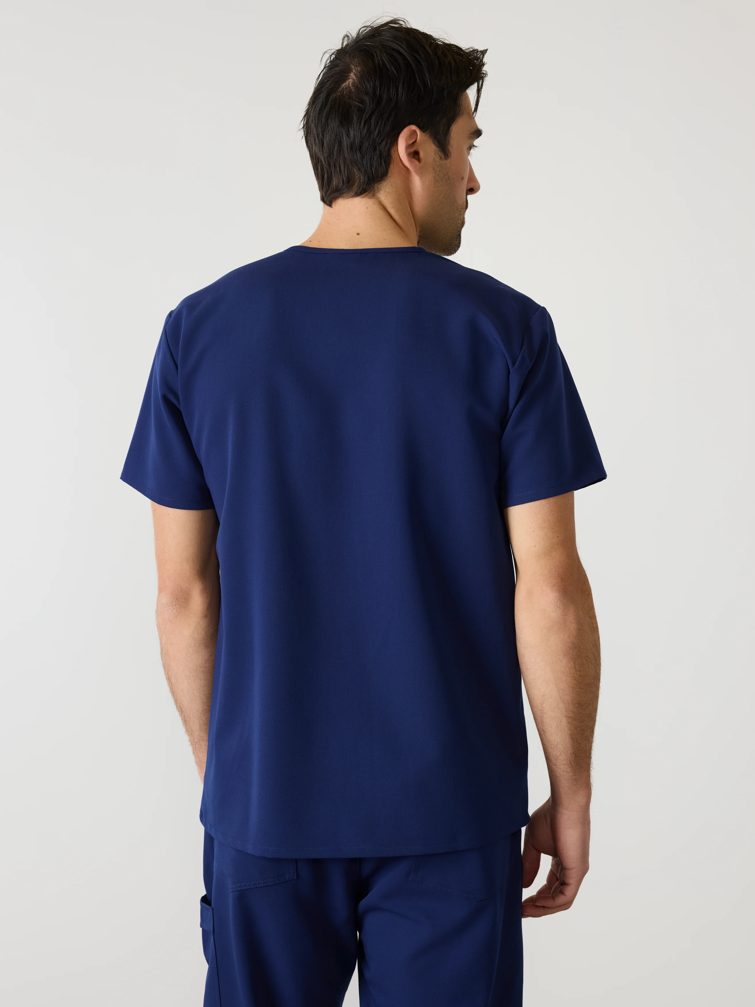 LOGAN RE-GARDE™ - MODERN NAVY - One Pocket Men's Scrub Top - SILVADUR™ - Image 3