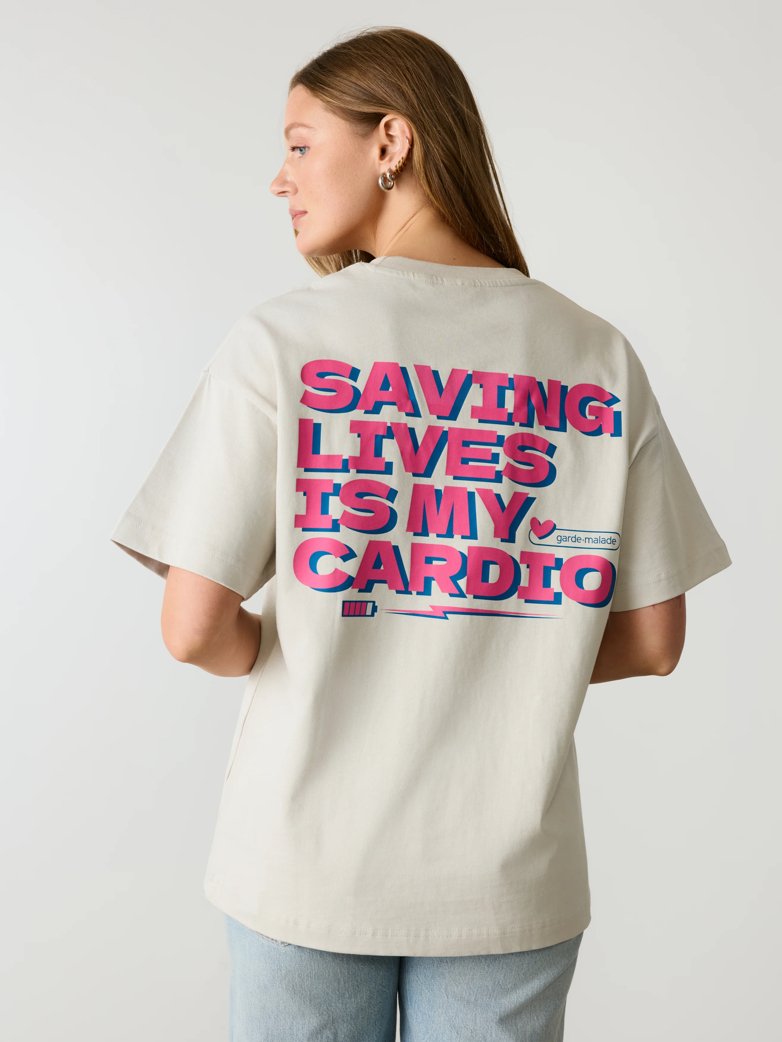 Oversized T-Shirt Unisexe - Saving Lives Is My Cardio - Image 3
