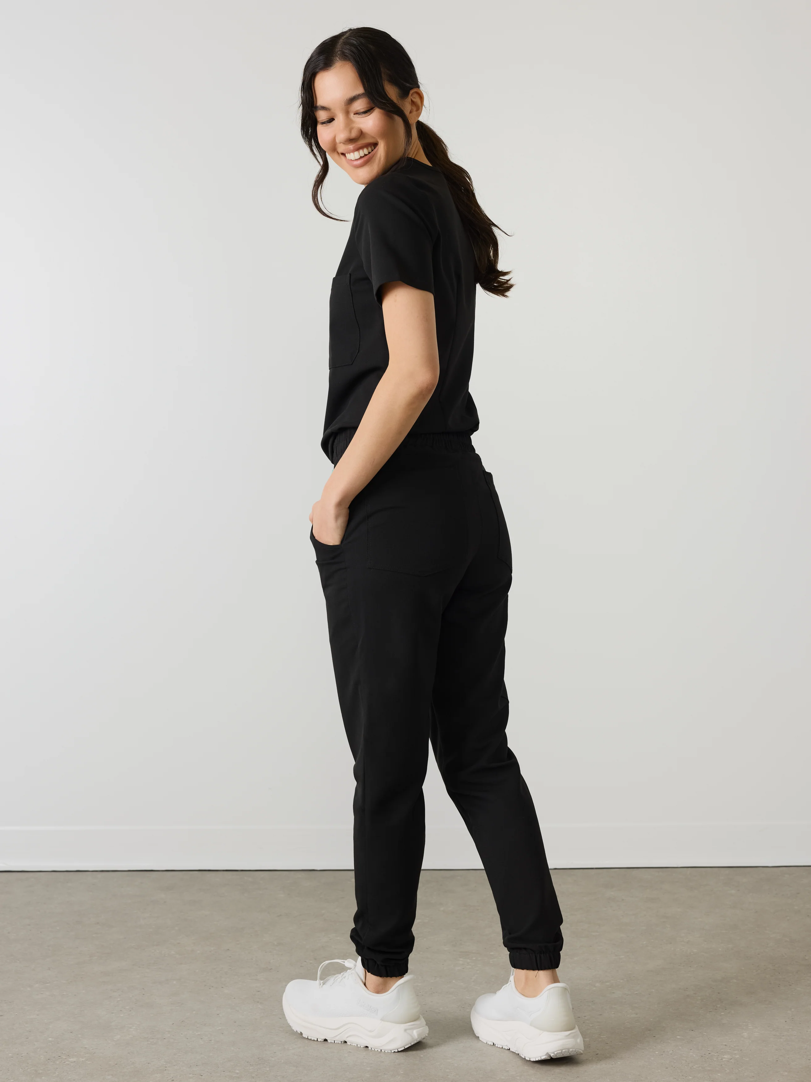 ROSIE RE-GARDE™ - BLACK - Jogger Scrub Pants - SILVADUR™ - Image 4
