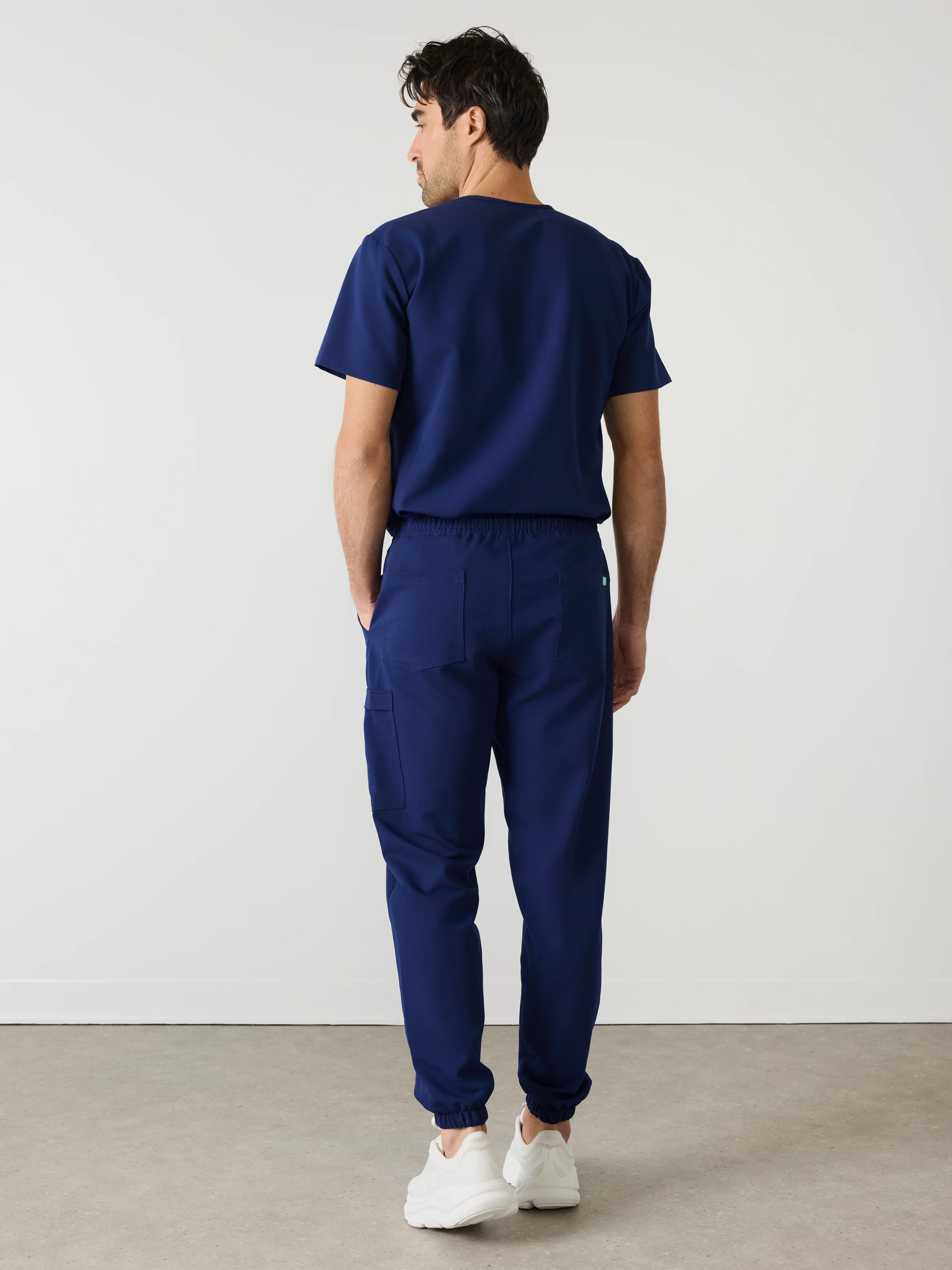 WILLIAM RE-GARDE™ - MODERN NAVY - Men's Jogger Pants - SILVADUR™ - Image 4