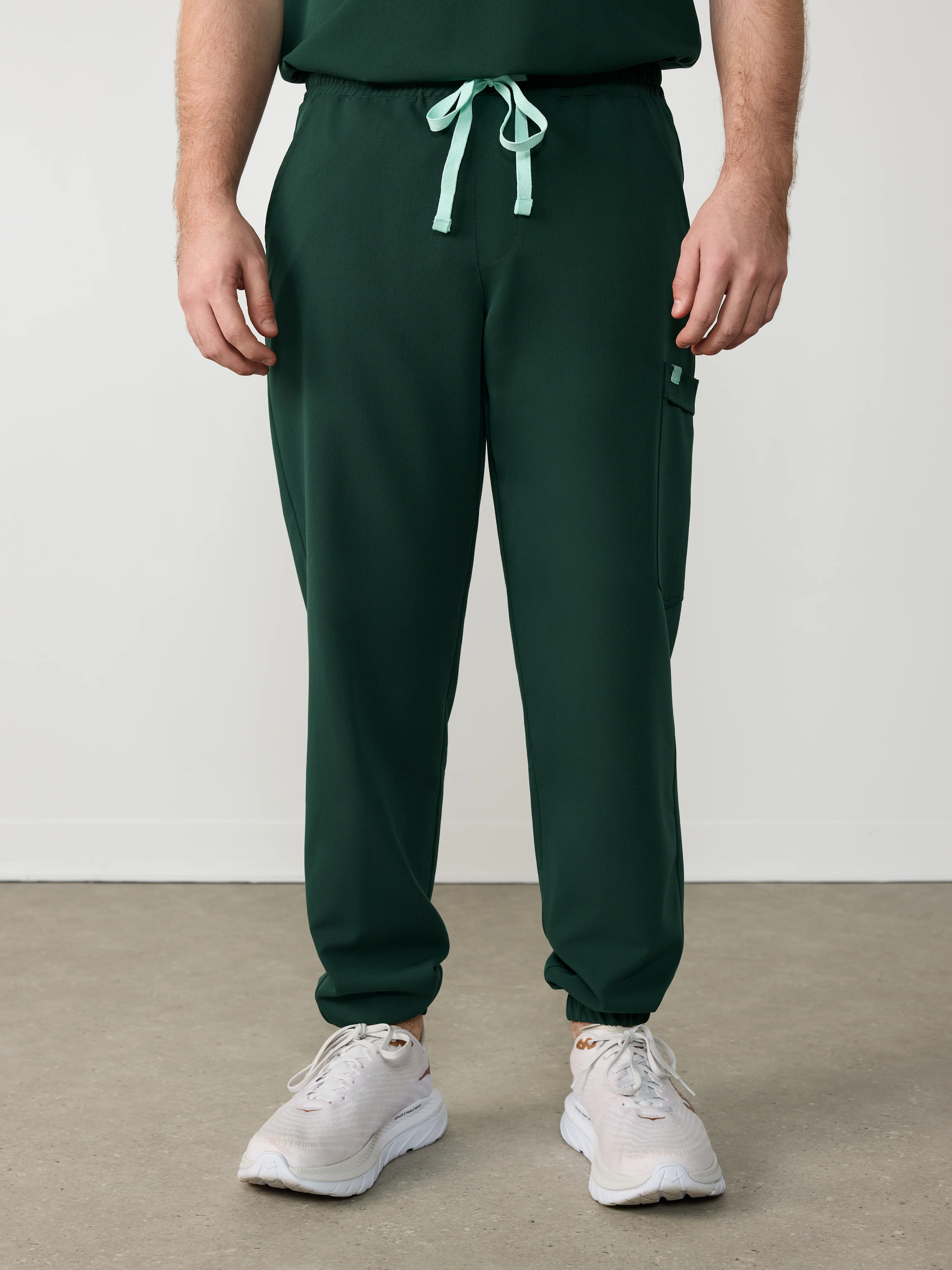 WILLIAM RE-GARDE™ - FOREST GREEN - Men's Jogger Pants - SILVADUR™ - Image 3