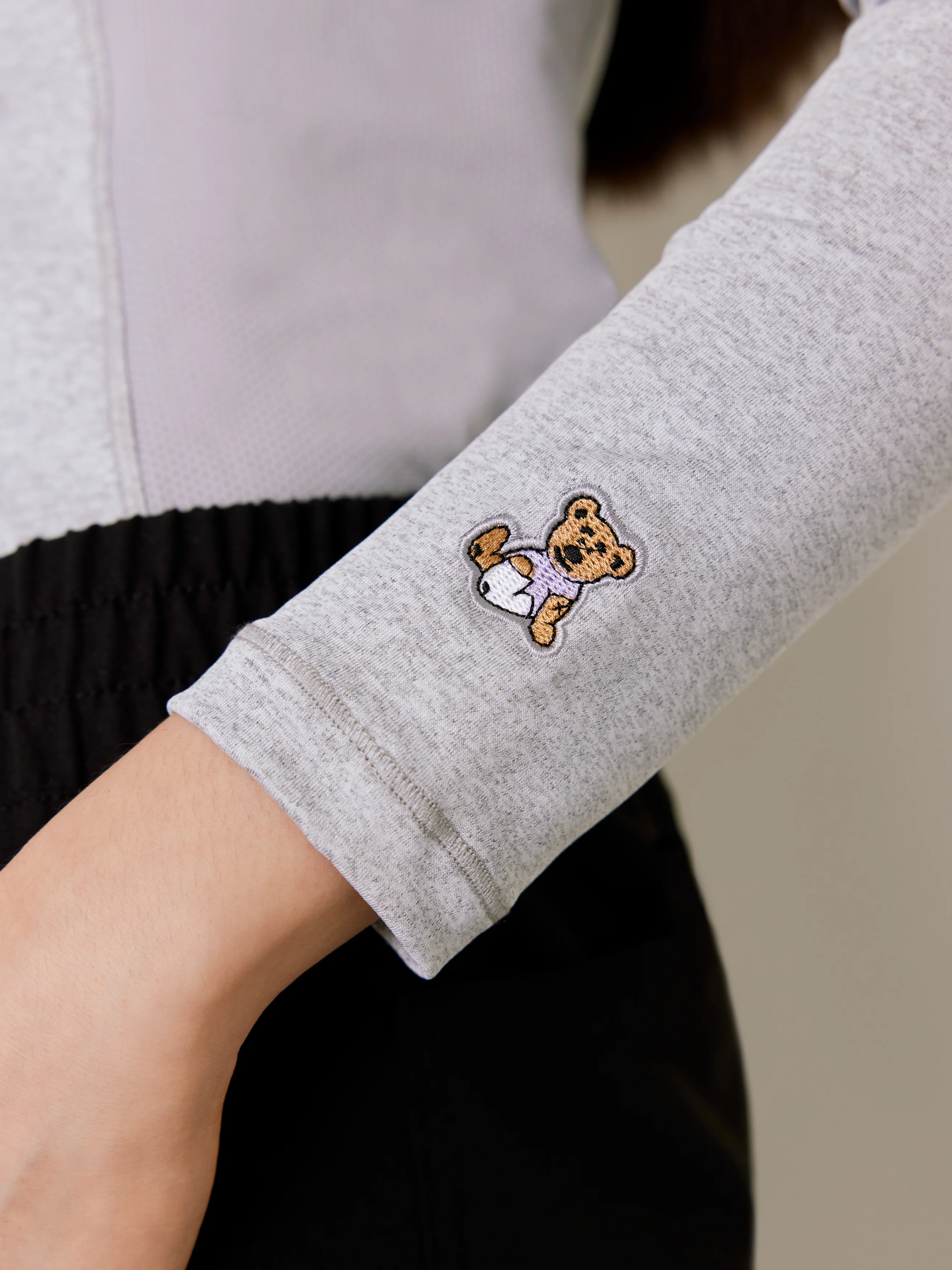 Women High-Performance Underscrub - Heather Grey - Long Sleeves - Image 5