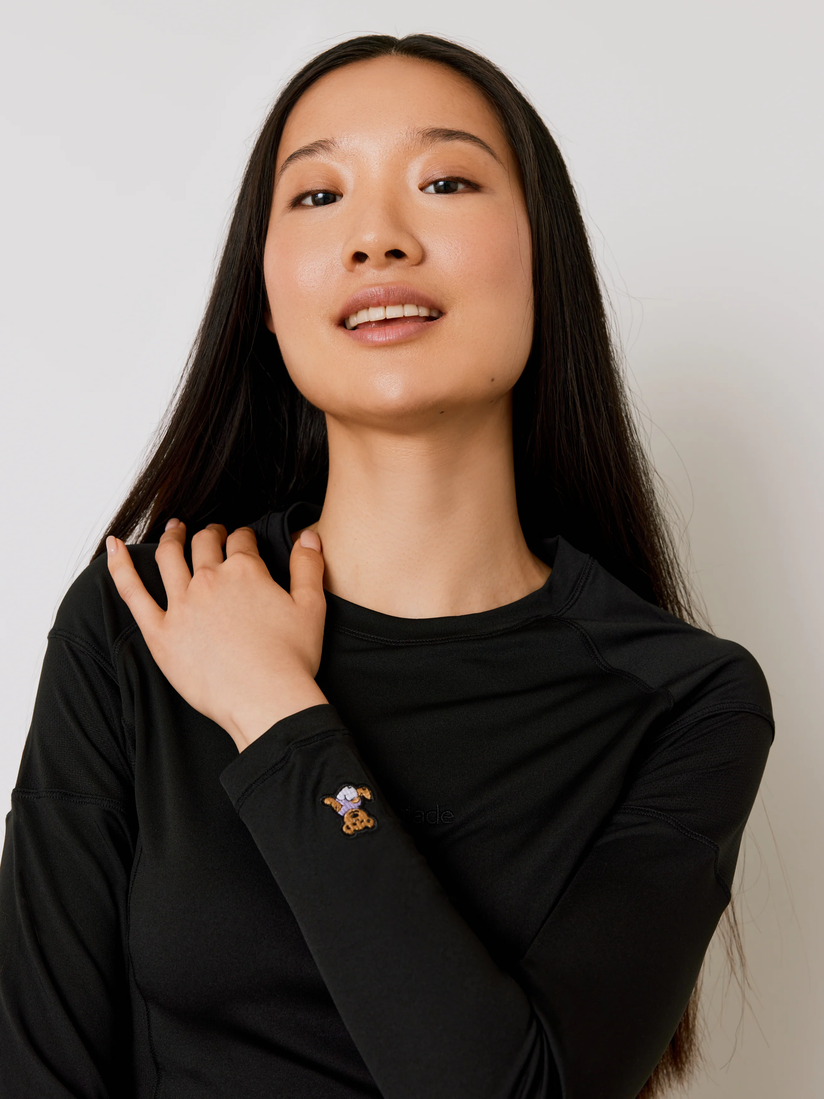 Women High-Performance Underscrub - Black - Long Sleeves - Image 3