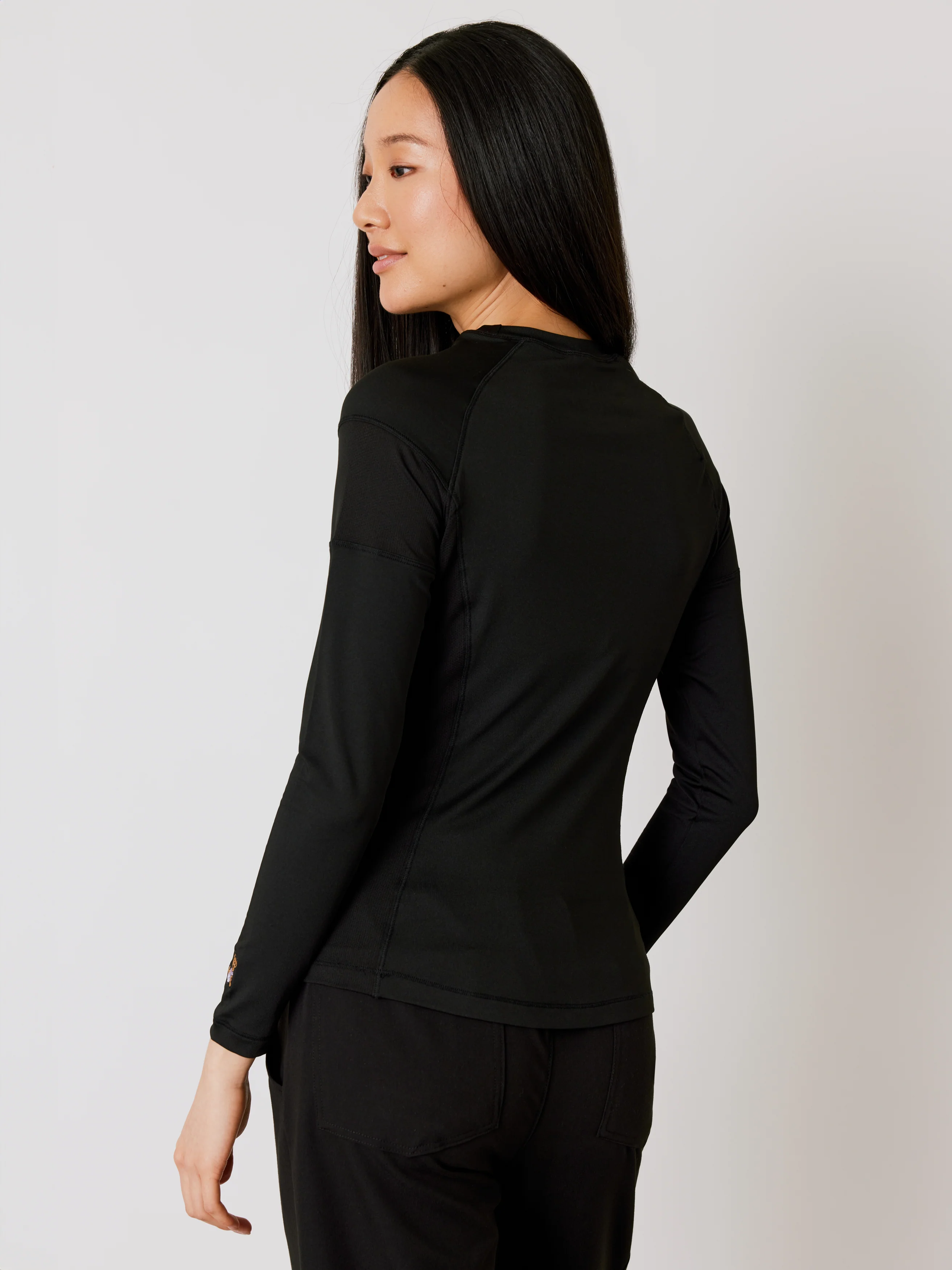 Women High-Performance Underscrub - Black - Long Sleeves - Image 4