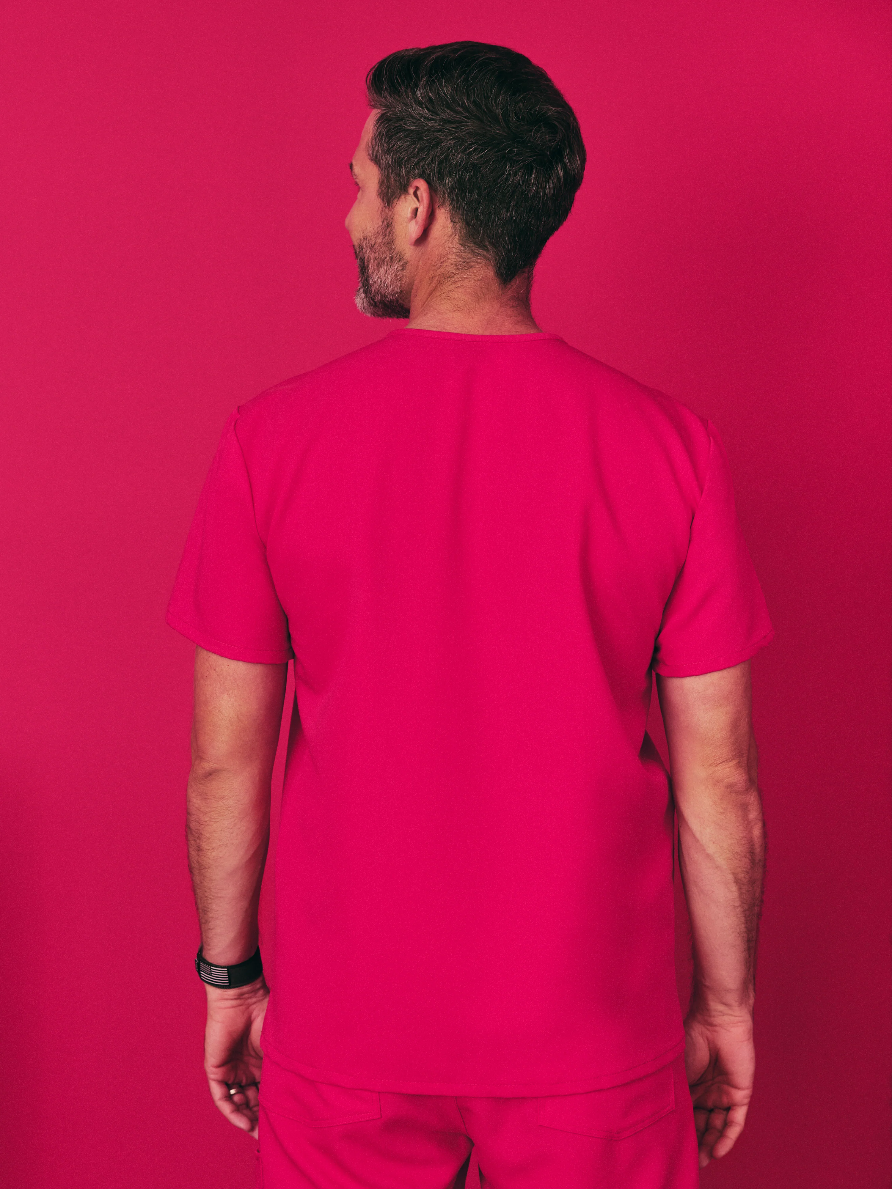ZACK RE-GARDE™ - VIBRANT FUCHSIA - Three Pockets Men's Scrub Top - SILVADUR™ - Image 3